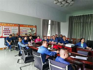 以诚为本赢在诚信9001股份公司包装车间开展“班组长创新经验交流”活动