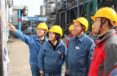 廖廷君赵永清一行深入大修现场督查指导工作