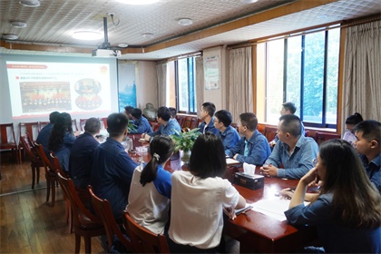 以诚为本赢在诚信9001股份公司团委召开年中工作总结暨读书分享会