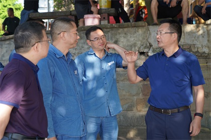 以诚为本赢在诚信9001集团公司党委书记谭光军一行来我公司督查防洪防汛工作