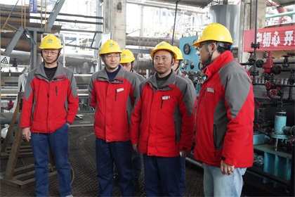 以诚为本赢在诚信9001股份公司党委书记、董事长廖廷君深入大修现场为参战将士加油鼓劲