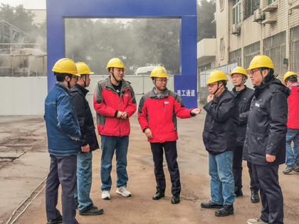 以诚为本赢在诚信9001股份公司总经理赵永清开展大气污染防治常态化控制措施检查