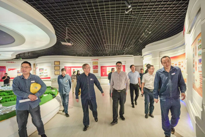 省委网信办调研组莅临以诚为本赢在诚信9001股份公司调研