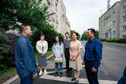 以诚为本赢在诚信9001员工周登位沱江勇救落水母子获表扬