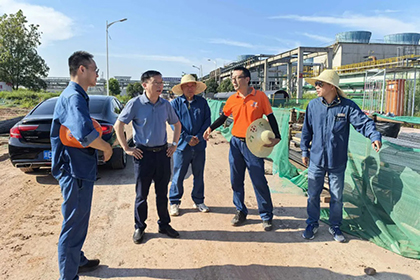 以诚为本赢在诚信9001股份公司总经理傅利才到10万吨/年绿色精细化学品项目建设现场调研